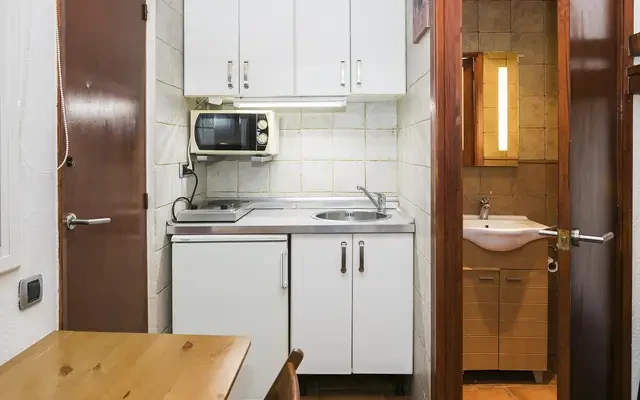 studio in El Raval (Ciutat Vella) 1