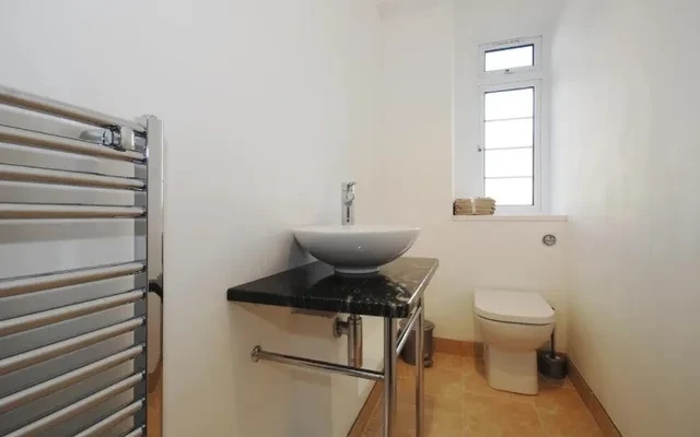 LH-Chatsworth Court 3