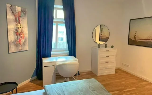 Revaler Strasse 4