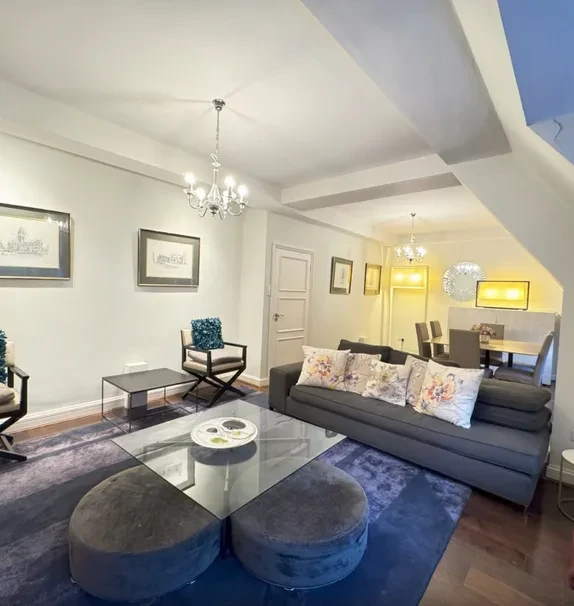 LH-Knightsbridge Court