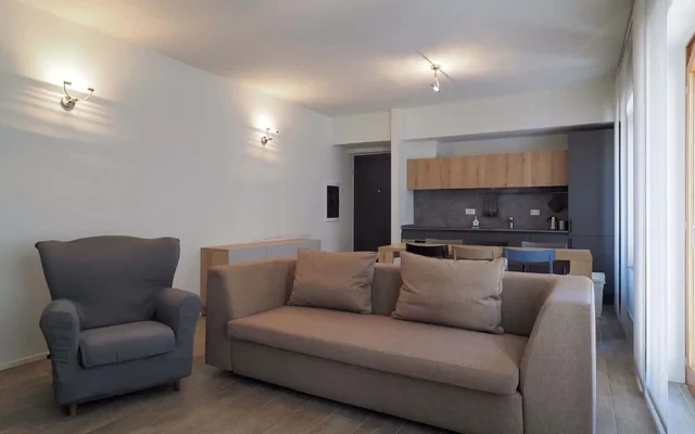 Appartamento in Via Canonica - zona Canonica, Sempione
 (CANONICA79A4) 0