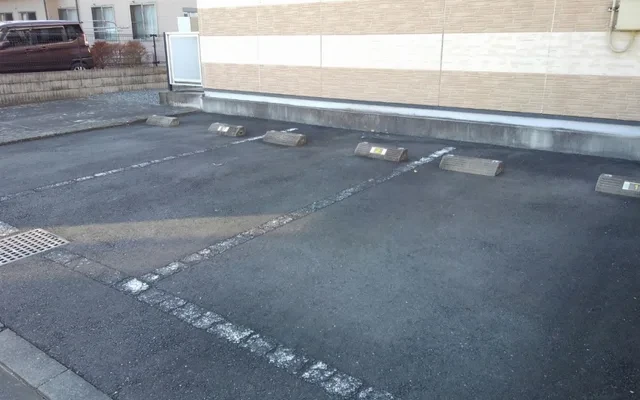 レオパレスブルースカイ 4