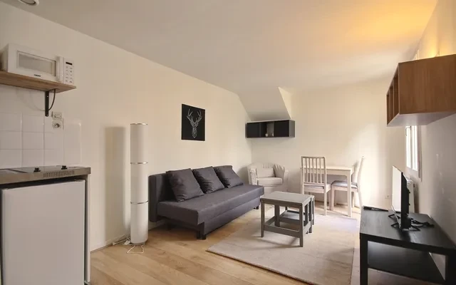 Furnished Studio Apartment for Rent - 25m² - Republique - Paris 2