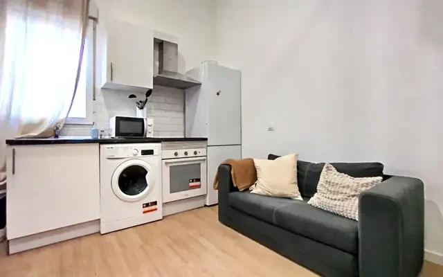 studio in Quintana (Ciudad Lineal) 2