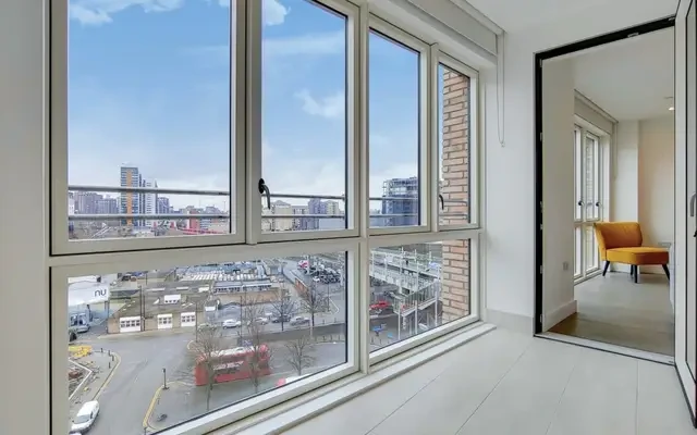 Royal Captain Court, London E14 1