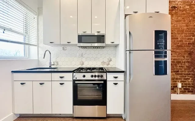 22 Granite Street, New York 3