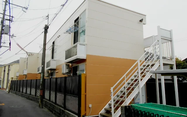 レオパレスシャルマン上野西 0
