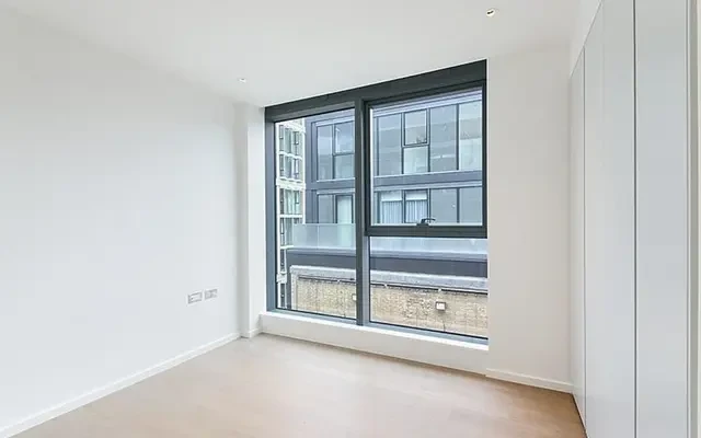 Long Street, Shoreditch, London, E2 8GS 3