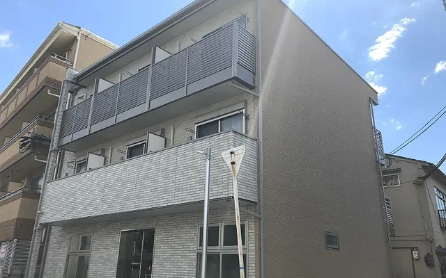 レオパレスアズール 4