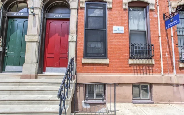 UCA - 3917 Pine Street 2