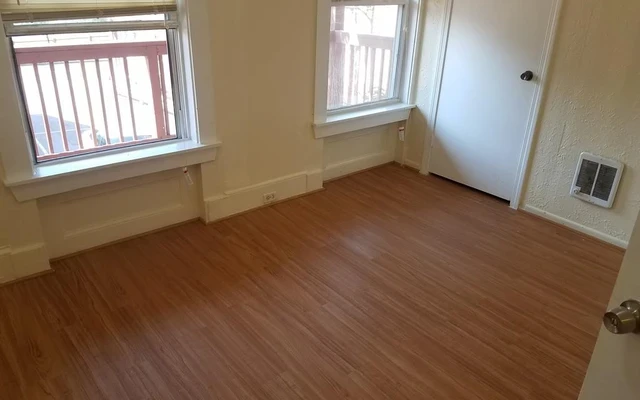 Gibbs Ct Unit 8, Waltham, MA 02452 3