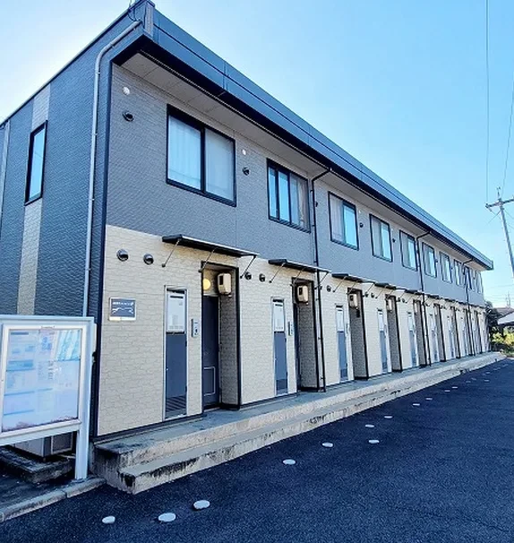 レオパレスサニーホームズ
