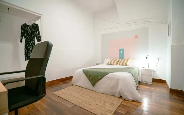 Carrer Almirall Valencia 46003 Spain 0