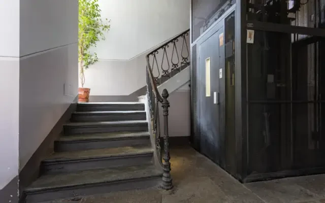 apartment near Via Giulia di Barolo 1