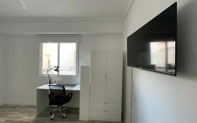 C/Cavite, 69 -1º2 (3H1B), SG-VLC 1