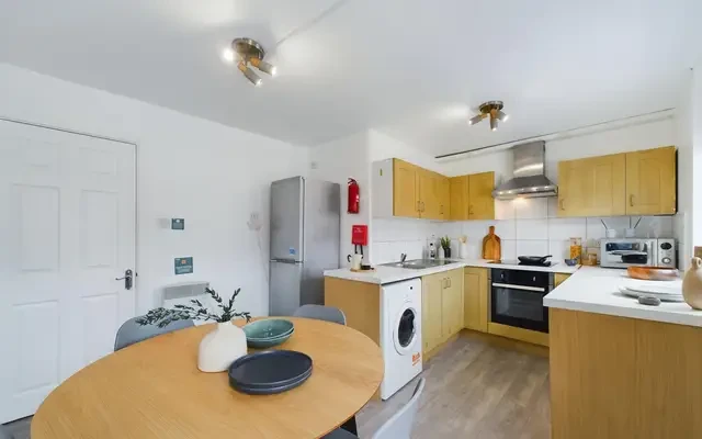 Flat 1, 58 Ruskin Avenue - alloggio per studenti a Manchester - 4 Bedroom House