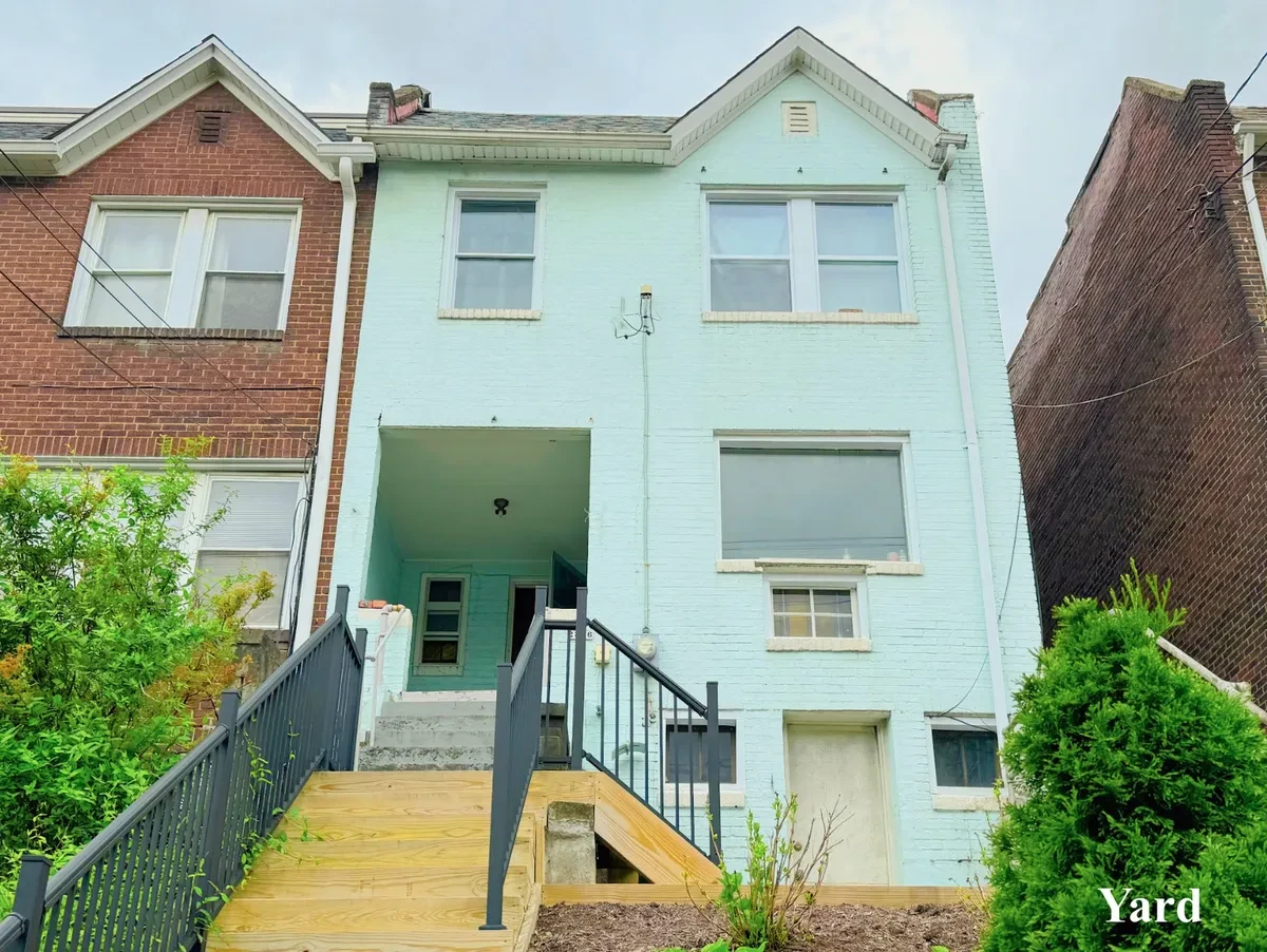 2326 Murray Ave
