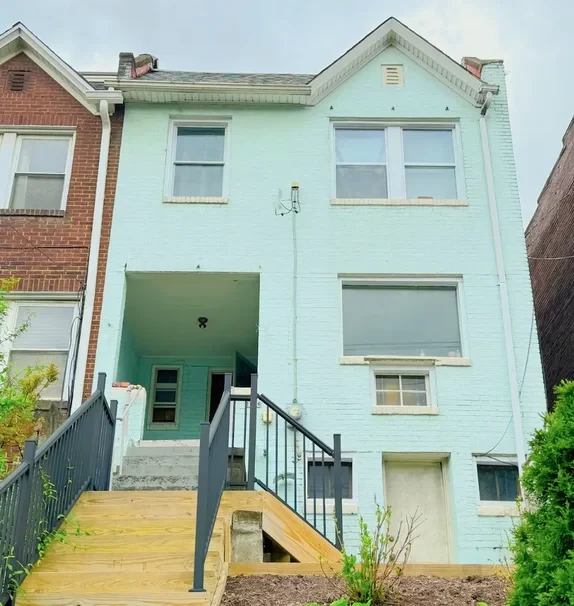 2326 Murray Ave