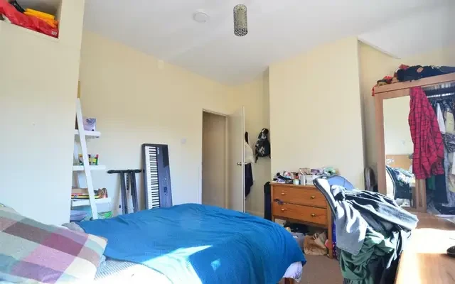 Entire Place·4B1B···9 Gristhorpe Road 3