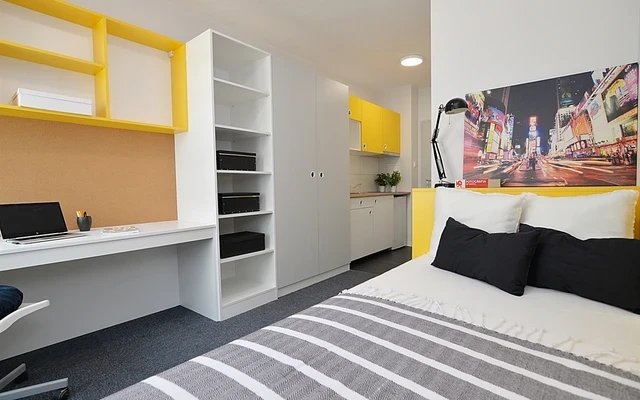 Student Depot Warszawa Suwak 4