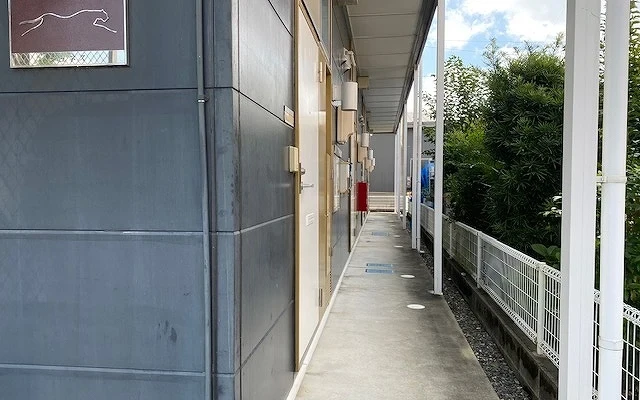 レオパレスジュネス 4