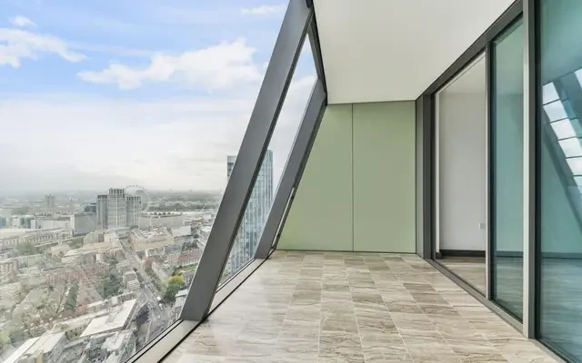 One Blackfriars, Southbank, London, SE1 9GQ 3
