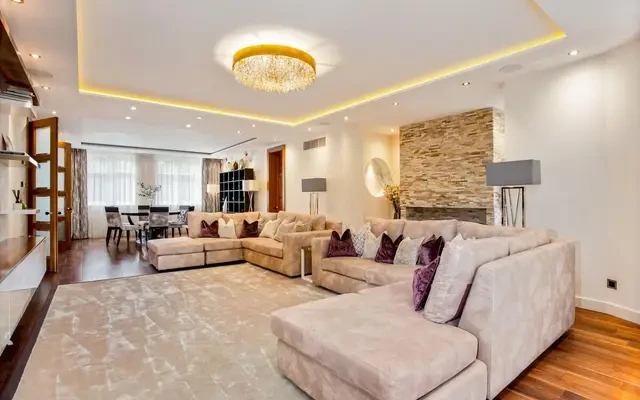 The Bishops Avenue, Hampstead Garden Suburb, N2 0AP 4