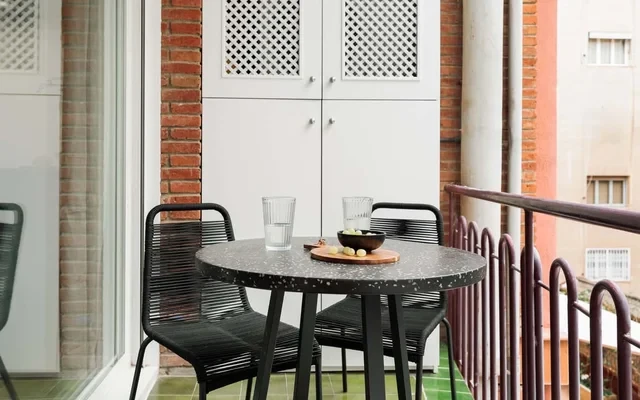 Begur - 3 bedrooms and terrace in Sant Gervasi 2