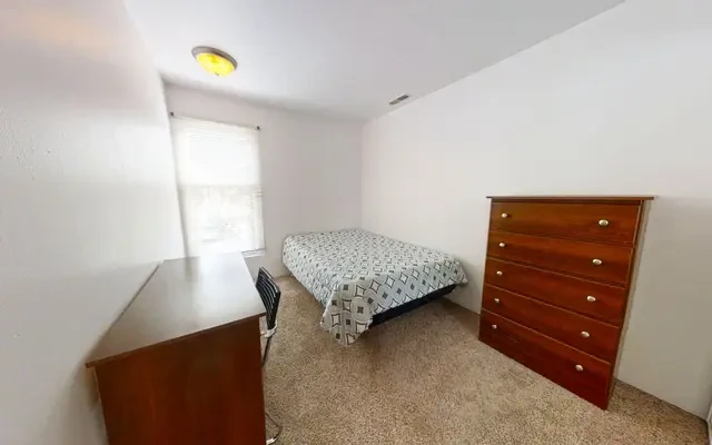 1109 W Stoughton Urbana IL 4
