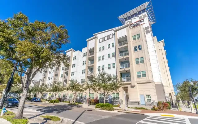 Lexington Court 1