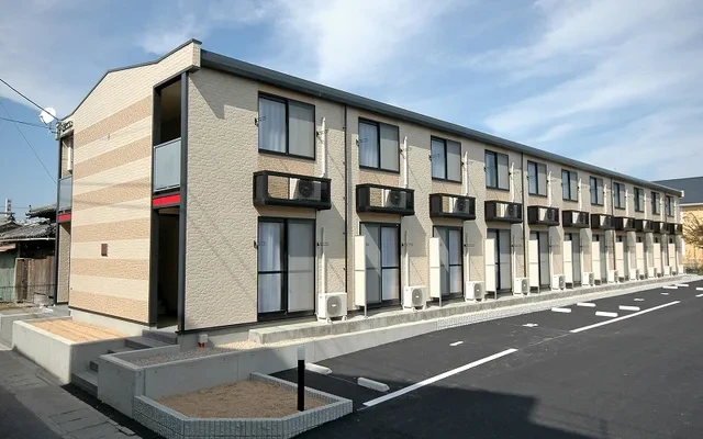 レオパレスタウンコート南矢三 0