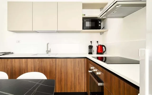 1-Bed apartment with balcony near subway 2