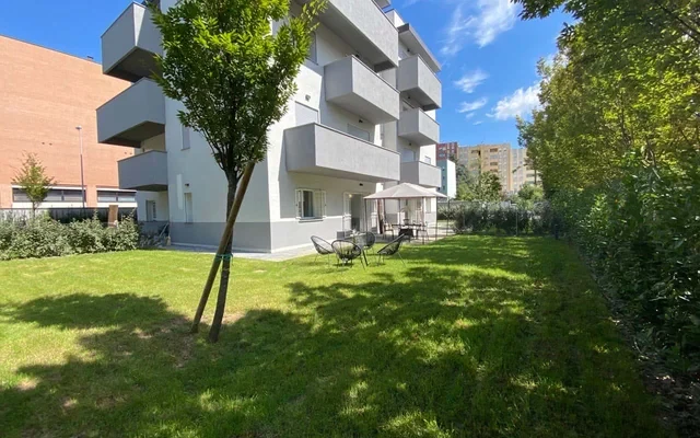 P.T. INT 2 Bilocale con giardino in via Piero Gobetti 0