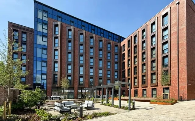 Crown Place 0