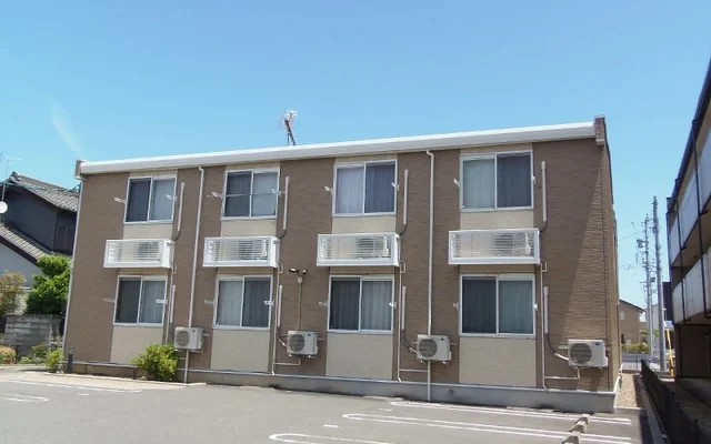 レオパレス中川２１５ 0