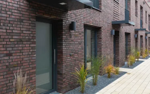Single bedroom in a 4 bedroom apartment in Hamburg 0