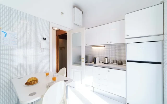 Appartamento in Viale Romagna, Milano di 123 m² con 2 camere 3