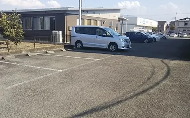 レオパレスレザン 4