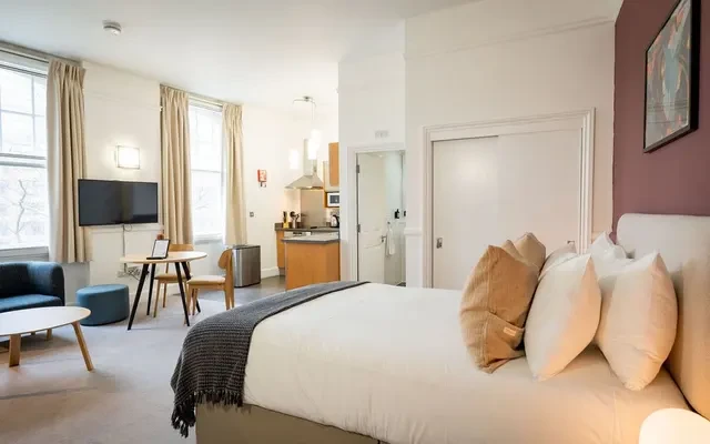 Bristol Bridge Apartments 3