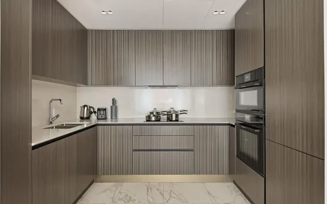 Millbank, London, SW1P 3AN 1