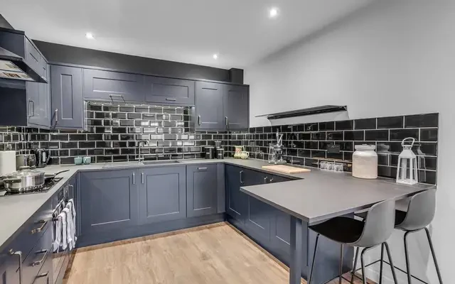 NS 2 bedrooms Flat 8 3