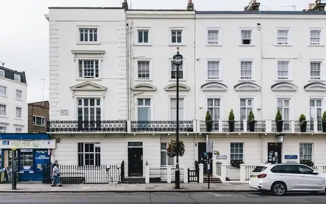 Belgrave Road, London, SW1V 1RG 4