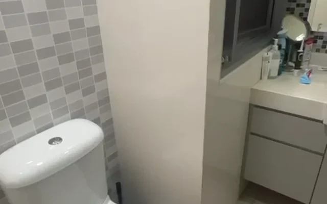 UE Square - TAP 4