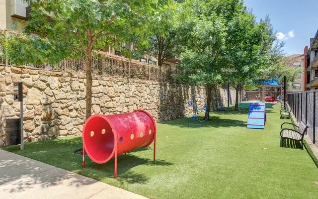 Park 5940 MD - Dallas student accommodation - Pet Park