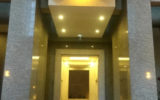 Twin Heights 0