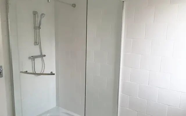 apartment in Mile End 3