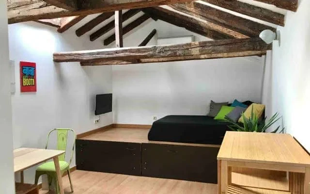 Apartment in Calle del Arenal, Madrid for 30 m² 0