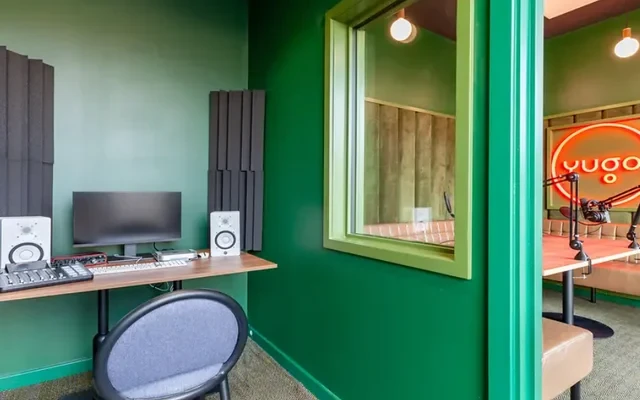 St. Crispin's House 3