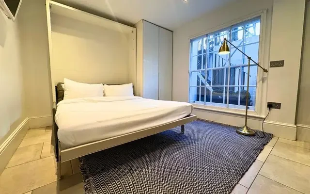 LH-191 Gloucester Place 0