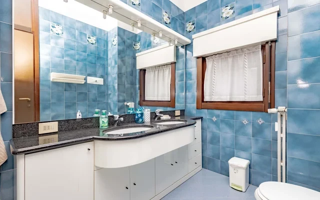 Via Caracciolo - Room 6 1